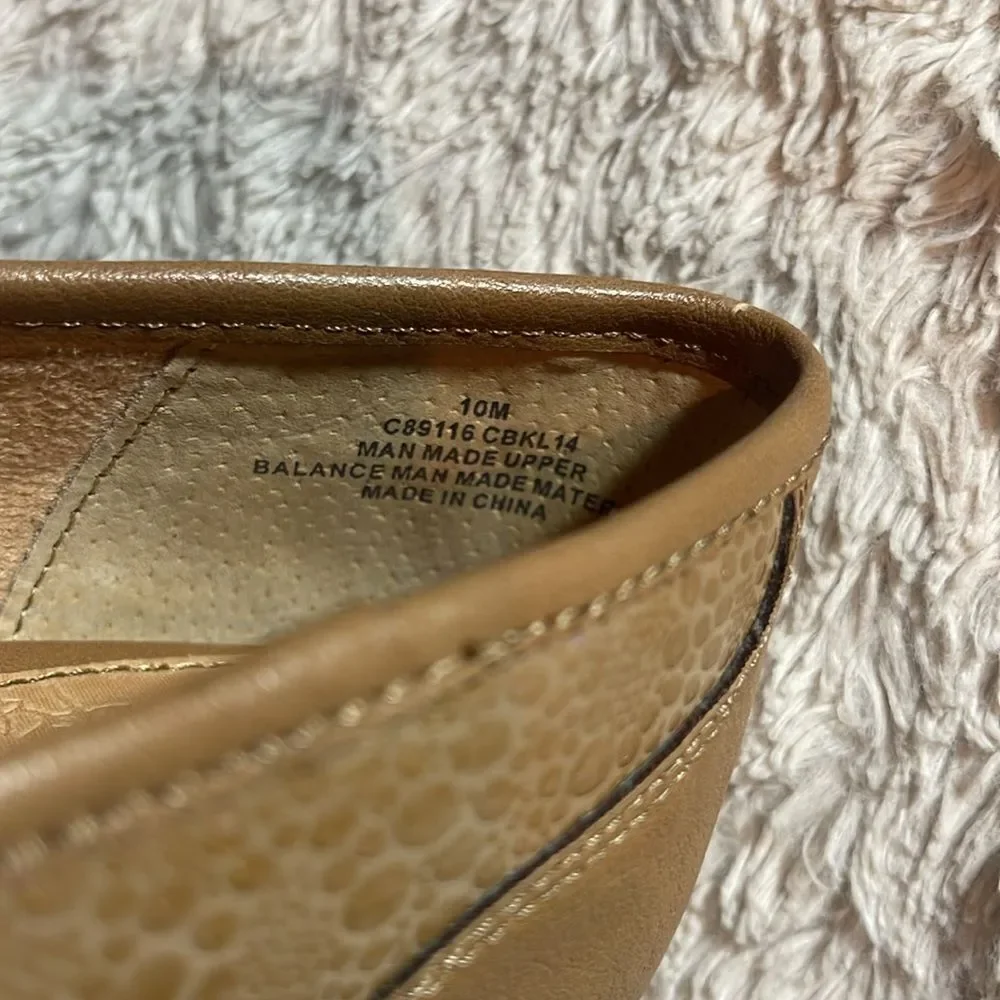 Boc tan flats size 10 M
